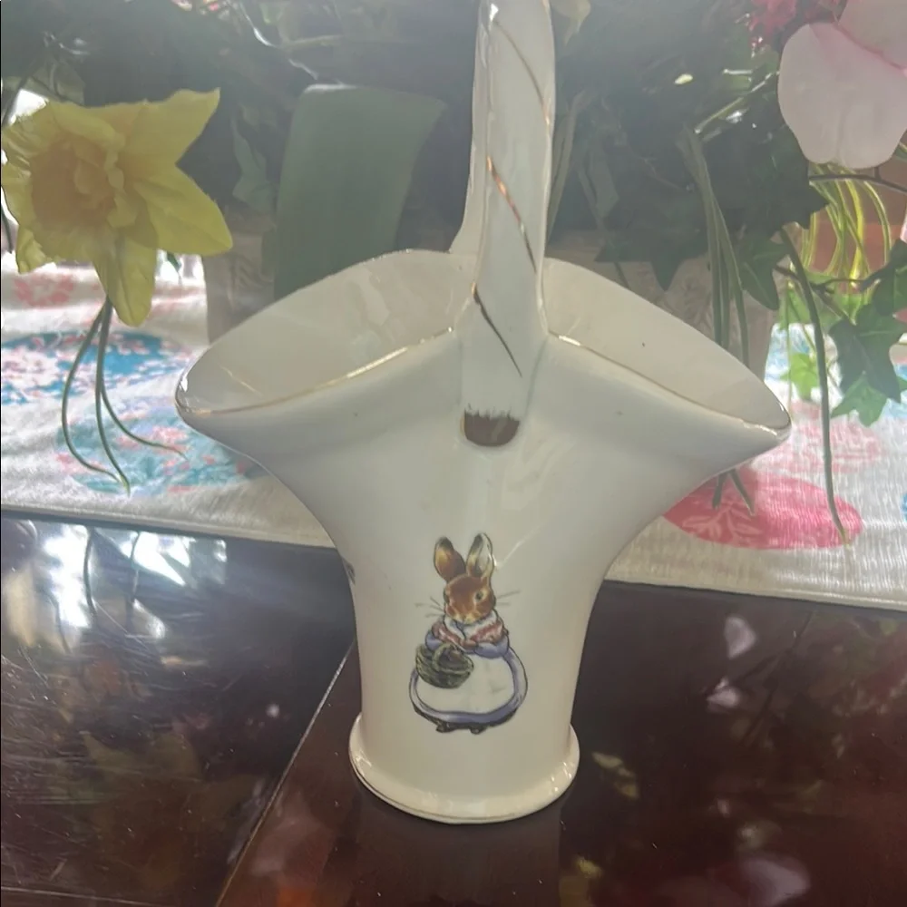 Mrs. Rabbit Ceramic Vase - Picture 2 of 6